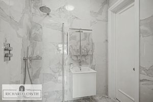 Ensuite Shower Room/WC- click for photo gallery